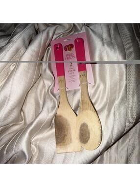 NWT Paris Hilton Designer Set Acacia Wood Spoon & Turner Pink Heart Handle RARE